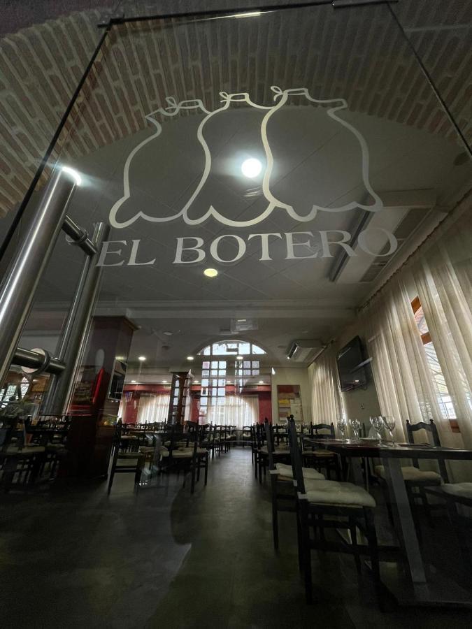 Hostal El Botero Монреаль-дель-Кампо Екстер'єр фото
